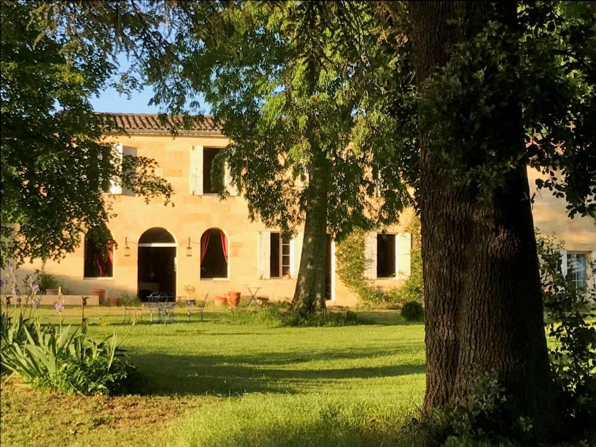 B&B Chateau Pierre De Lune Сент-Эмильон Экстерьер фото